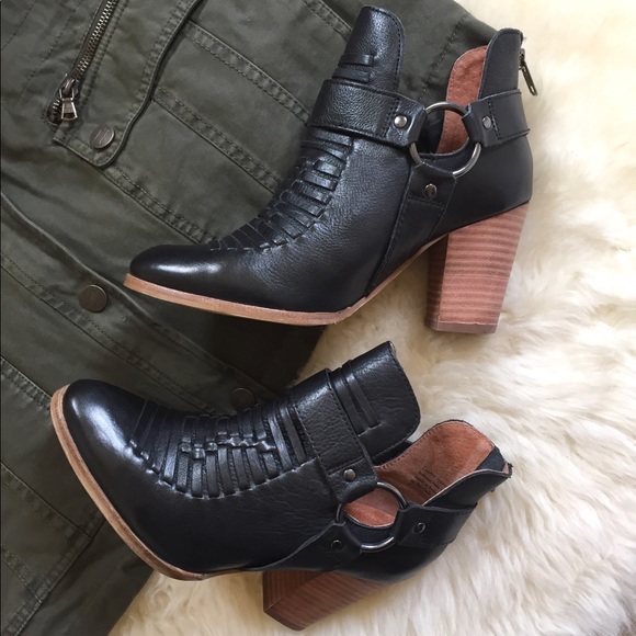 seychelles black booties